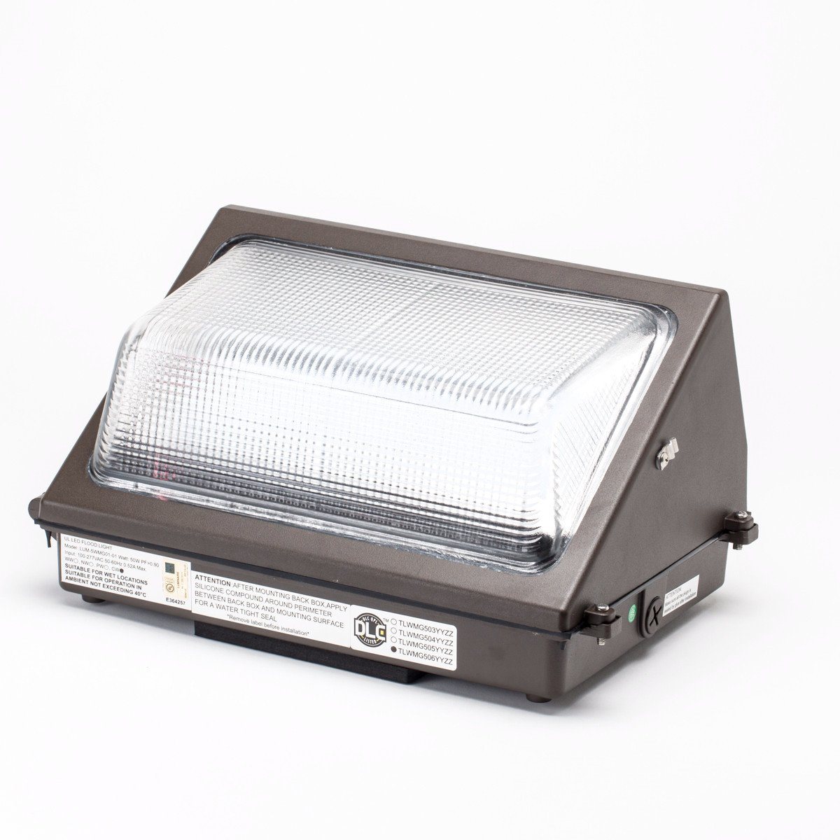 led wall pack light with bronze housing and clear shield